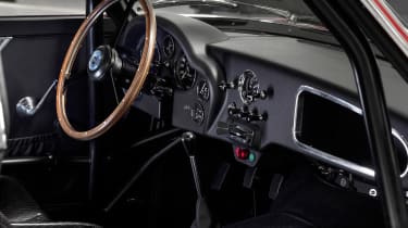 Aston Martin DB4 Zagato continuation - dash