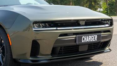 Dodge Charger Sixpack