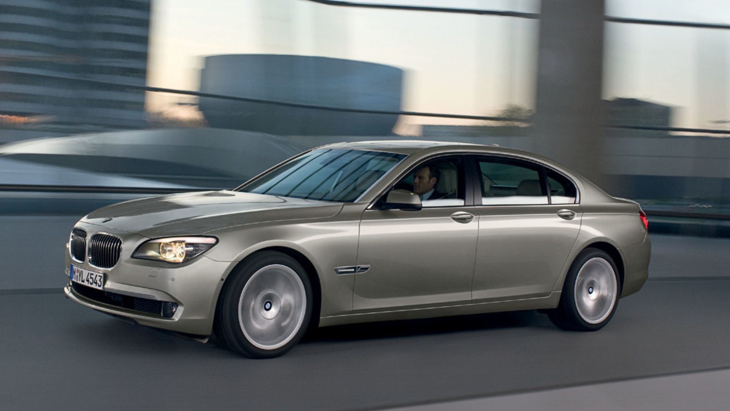 BMW 7-Series - Pictures | evo