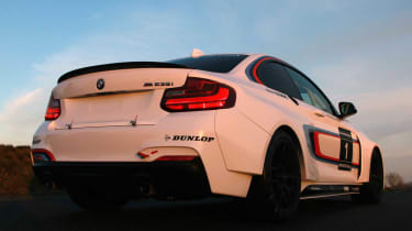 BMW M235i Racing