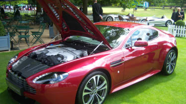 Aston V12 Vantage