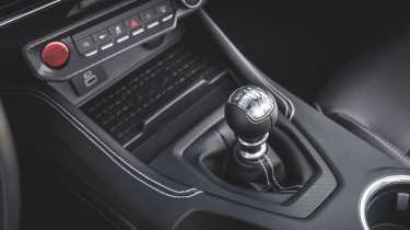 Ford Mustang GT – gear lever