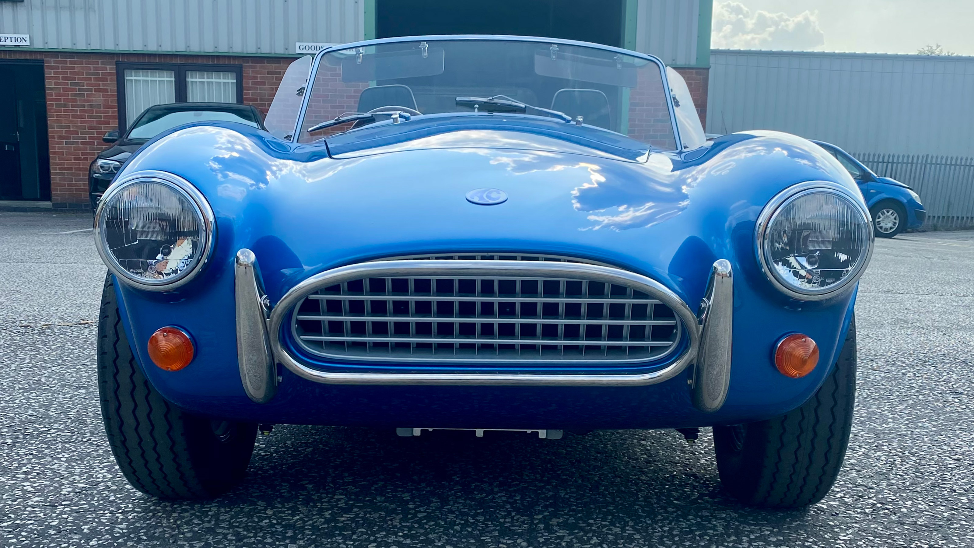 All Electric Ac Cobra Series 1 Gears Up For Production Evo