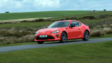 Toyota GT86 Orange Edition front three-quarters