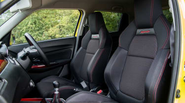 Suzuki Swift Sport - interior