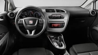 SEAT Leon FR interior