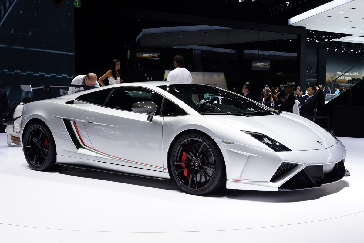 Lamborghini Gallardo Squadra Corse, pictures and video: Frankfurt motor  show | evo