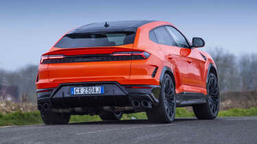 Lamborghini Urus SE rear