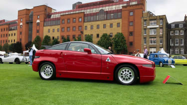 Alfa Romeo SZ - side