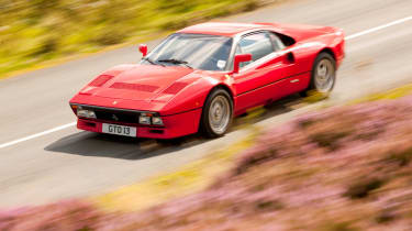 Ferrari 288 GTO v Porsche 959