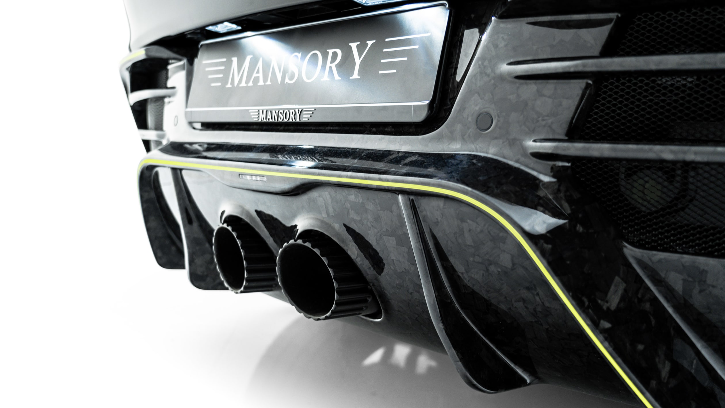 Mansory%20Aston%20Martin%20DBX-8.jpg