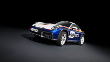 Porsche 911 Dakar Roth – front