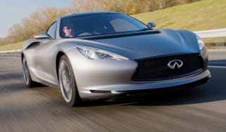 Infiniti Emerg-e front driving