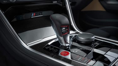 BMW M8 Competition - selector