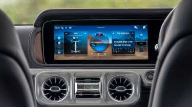 Mercedes G-Class – infotainment