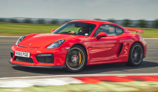 Porsche Cayman GT4