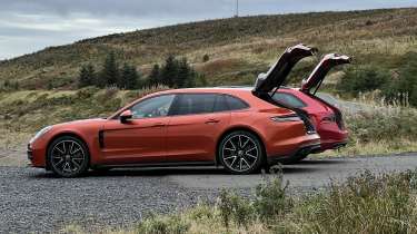 evo Fast Fleet Porsche Panamera 4S ST