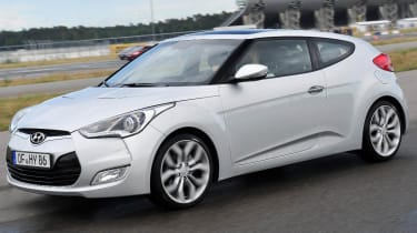 Hyundai Veloster coupe prices and specs