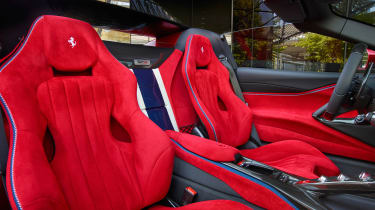 Ferrari SP51 – seats
