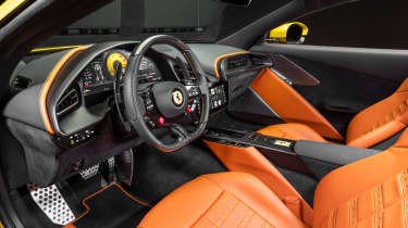 Ferrari Amalfi interior
