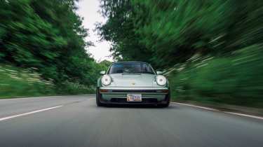 Singer 911 Turbo – front