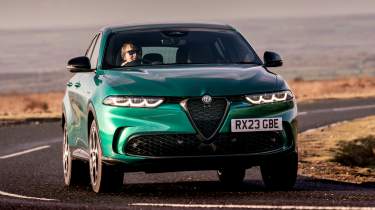 Alfa Romeo Tonale review – front