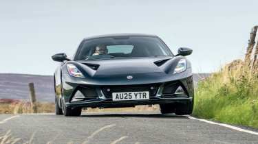 Lotus Emira Turbo SE v Alpine A110 GTS