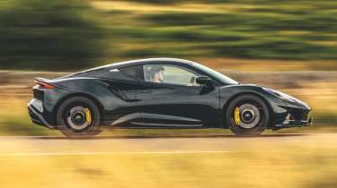 Lotus Emira Turbo SE