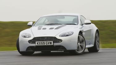Aston Martin V12 Vantage
