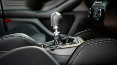 Ford Focus ST Estate FF – gearstick