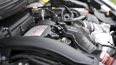 Peugeot 208 GTI THP 200 turbo engine