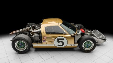 Ford GT40 – side