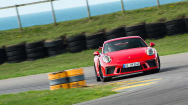 Porsche 911 GT3 - front cornering