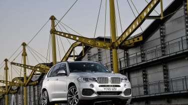 BMW X5 40e - front static