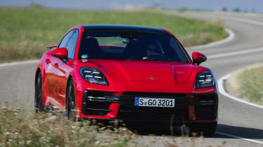 Porsche Panamera GTS – front