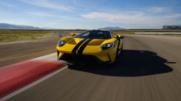 Ford GT - front tracking