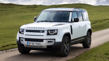 Land Rover Defender 110 P400 – tracking