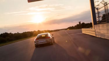 Porsche Panamera Turbo S E-Hybrid ride - rear tracking