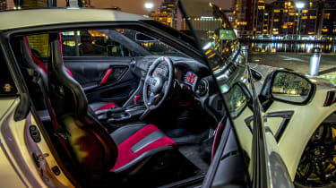 Lamborghini Aventador SVJ v Nissan GTR Nismo