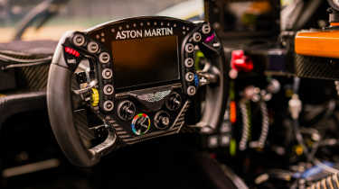 Aston Martin Valkyrie LM – interior