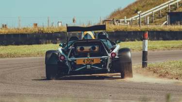 Ariel Atom 4R v Ariel Nomad 2 