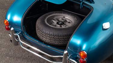 AC Cobra 289 boot