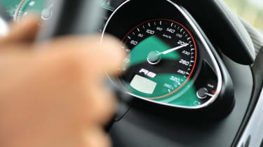 Audi R8 V10 Spider speedometer