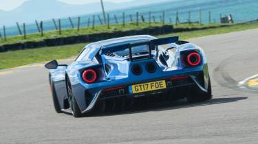Ford GT