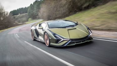 Lamborghini Sian - front tracking