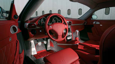 Ruf CTR3 interior