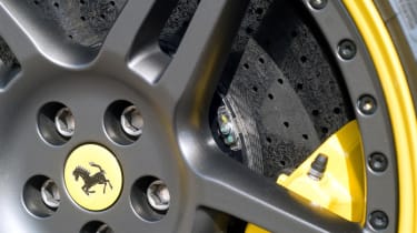 Novitec Ferrari 16m wheel detail