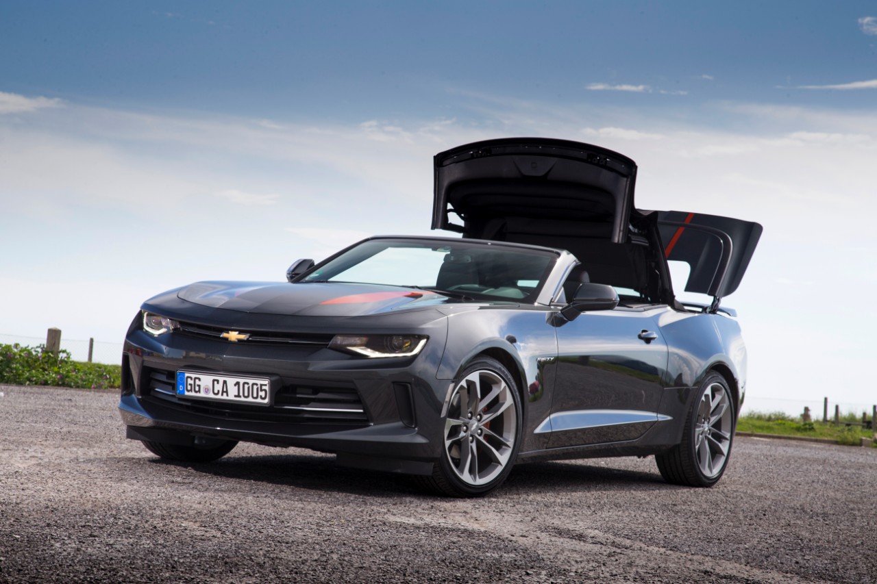 Chevrolet Camaro News And Reviews Motor1 Com
