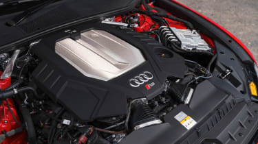 Audi RS6 Performance – engine bay