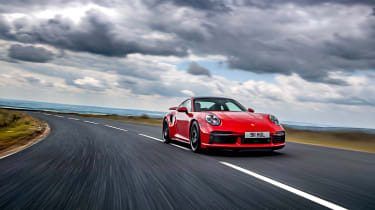 Porsche 911 Turbo S HUL – front tracking
